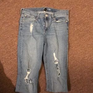 Long distressed jeans